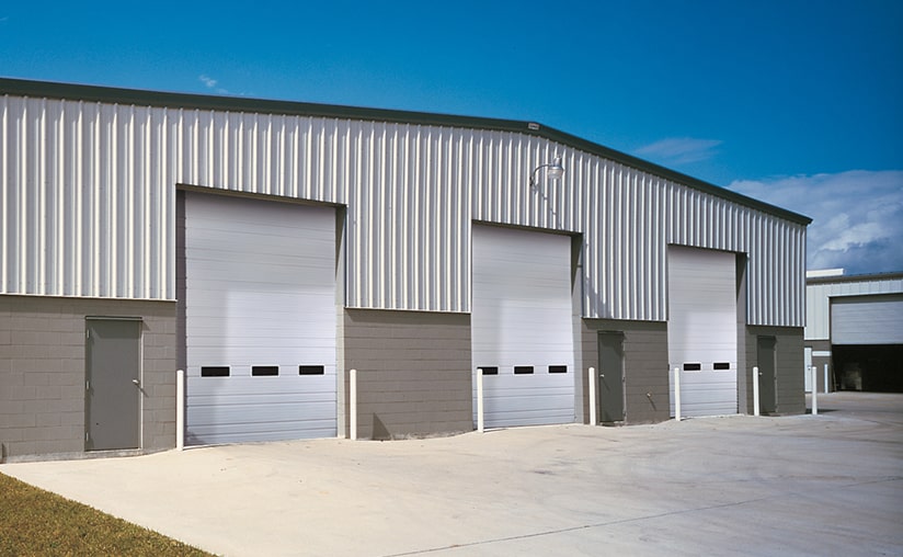 industrial-series-520-deep-ribbed-24x6-window-white--garage-door